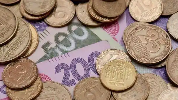 МВФ спрогнозував, як в Україні дорожчатиме долар та знецінюватиметься гривня