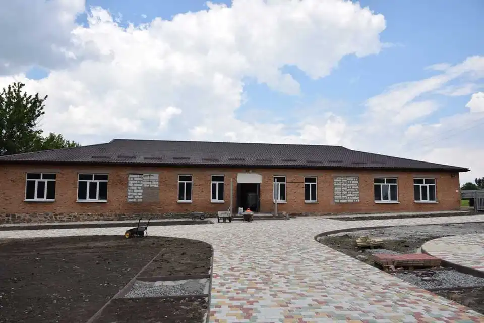 Вперше за 10 років: у селі на Кіровоградщині діти ходитимуть до сучасного дитсадка (ФОТО)