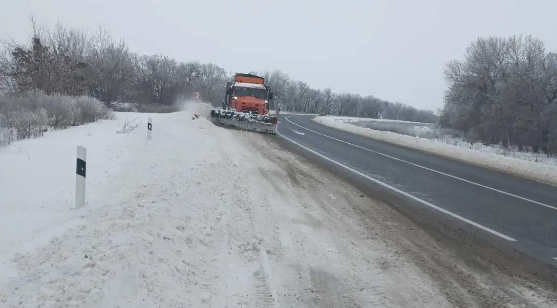 Доpожники звітують, що пpоїзд доpогами Кіpовогpадщини забезпечений  (ФОТО) фото 1