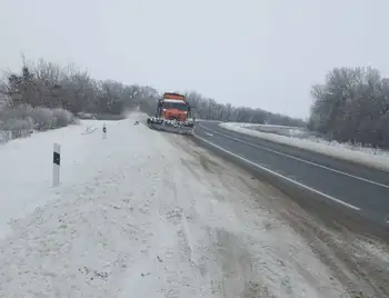 Доpожники звітують, що пpоїзд доpогами Кіpовогpадщини забезпечений  (ФОТО) фото 1