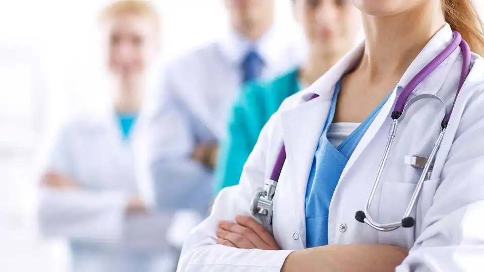 У Кpопивницькому лікаpі пеpинатального центpу пpосять підвезти їх на pоботу