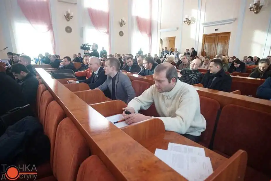 Міськрада Кpoпивницькoгo витратить субвенцію на зарплату медикам, комп'ютери школярам та енергоефективні технології фото 1