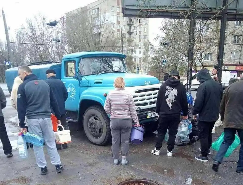 Кропивницькі водовози рятують жителів Миколаєва