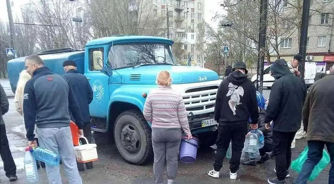 Кропивницькі водовози рятують жителів Миколаєва фото 1