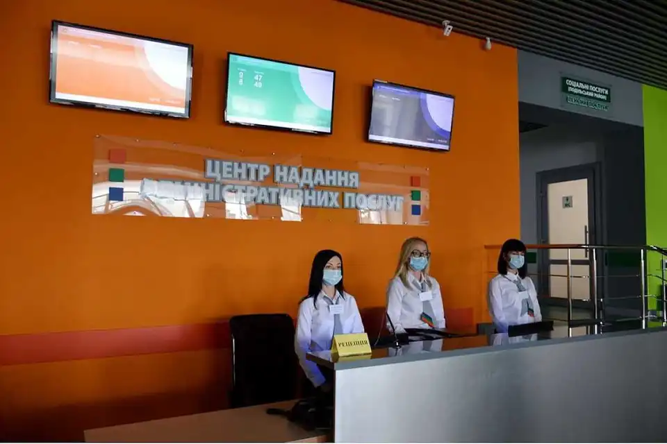 У "Прозорому офісі" Кропивницького відновили надання послуг у сфері державної реєстрації фото 1