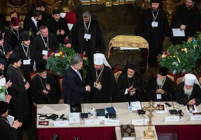 Собор обрав предстоятеля Української православної церкви фото 3