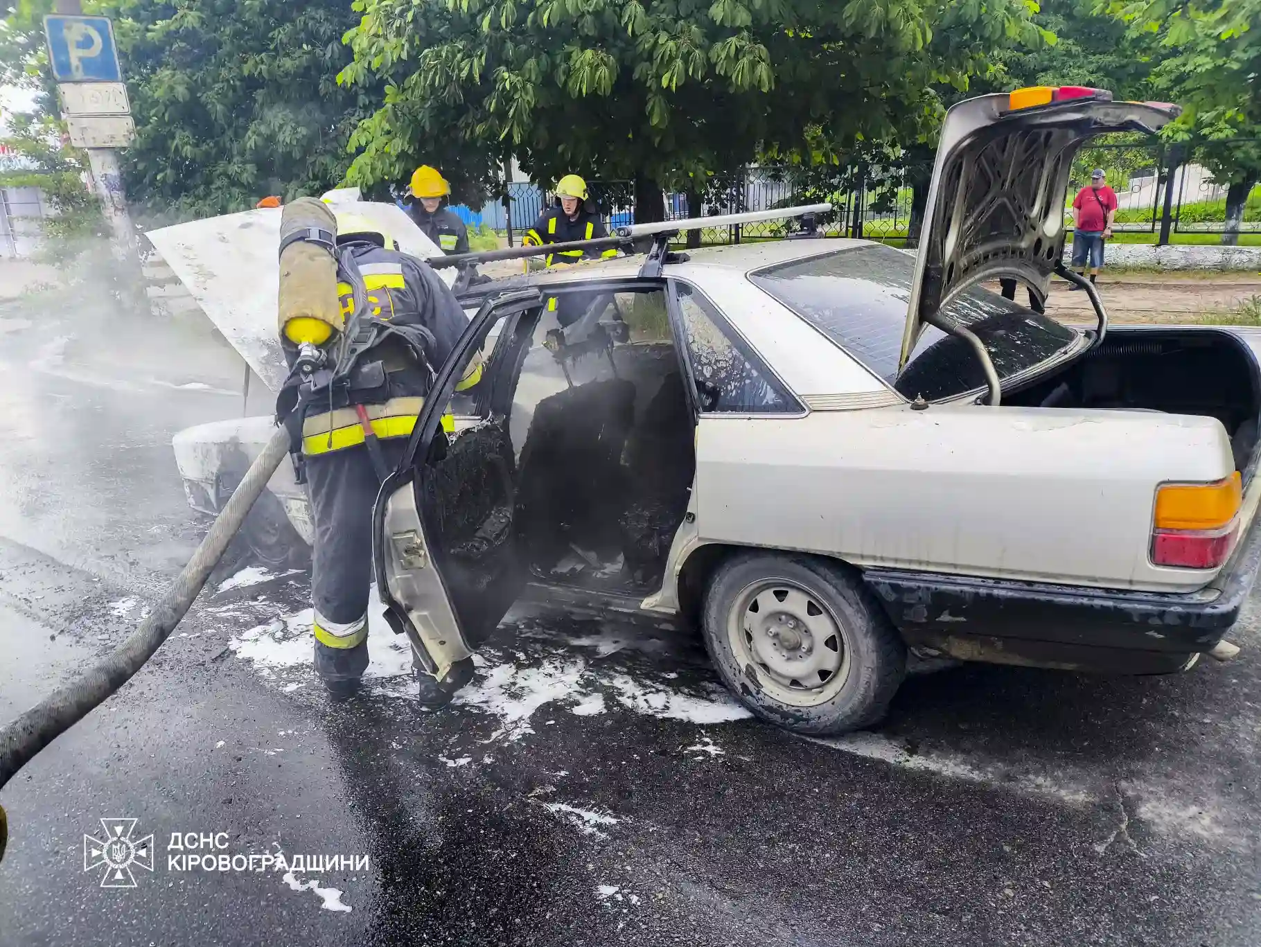 Audi горіла у Світловодську