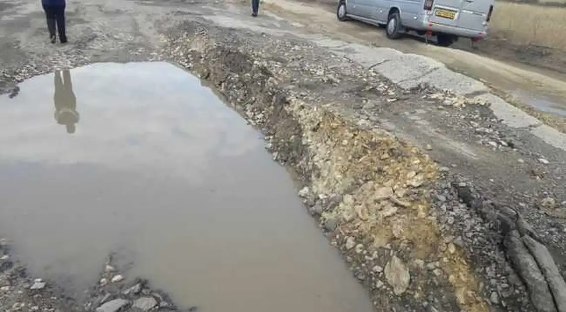 «Пекельну» трасу Кропивницький-Миколаїв мітингувальники продовжують блокувати (ВІДЕО) фото 1