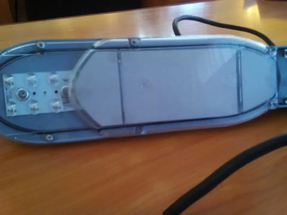 У центрі Кіровограда встановили сучасні світлодіодні "розумні" світильники (ФОТО)