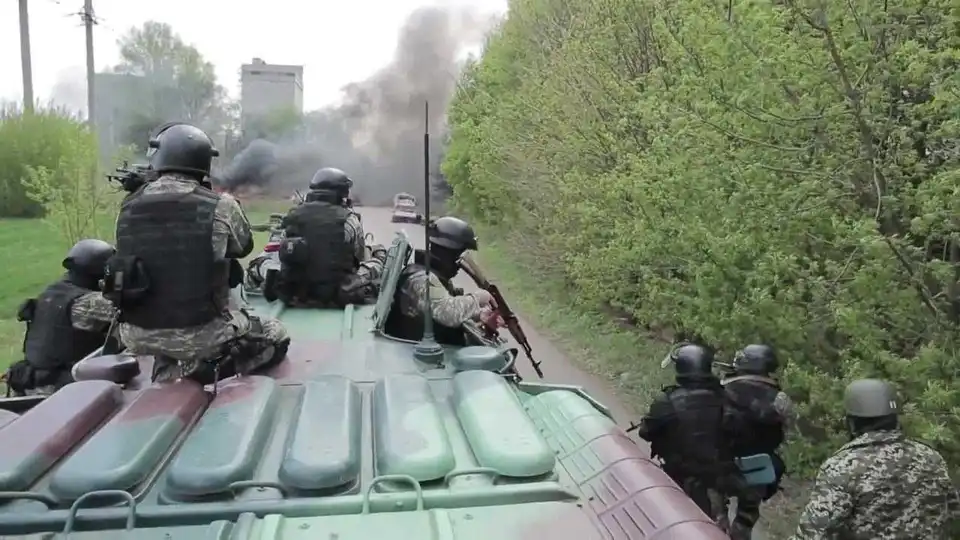 Битва за Донбас: жорстка відсіч ЗСУ та активне підпілля у Донецьку (ВІДЕО)
