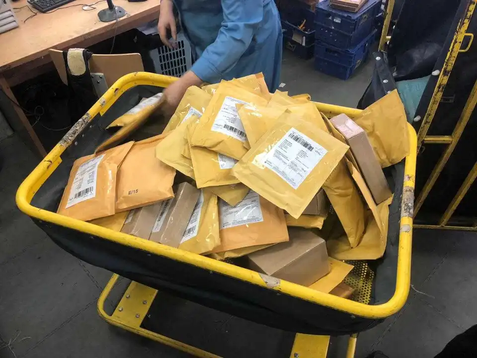 СБУ попередила нелегальне вивезення захисних масок із Кропивницького за кордон (ФОТО)