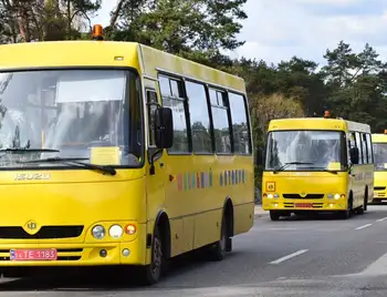 На Кіровоградщину прибули 11 нових шкільних автобусів (ФОТО) фото 1