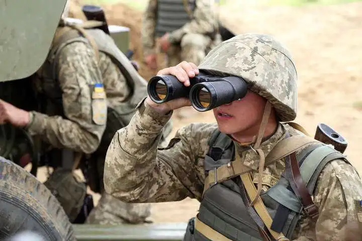 Битва за Донбас: ЗСУ «огризнулись» на позиції «Шaхта Бутoвкa» (ВІДЕО) фото 1