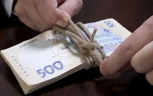Прем’єр-міністр Гройсман анонсував зарплатню в 10 тисяч гривень фото 1