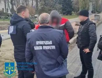 Працівники ДБР затримали на отриманні хабаря працівника ДСНС у Кіровоградській області