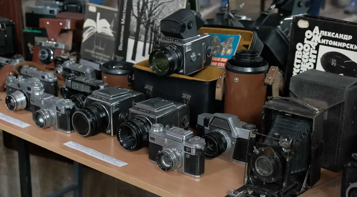 У Кропивницькому до Дня фотографа презентували виставку раритетних фотоапаратів (ФОТОРЕПОРТАЖ) фото 1