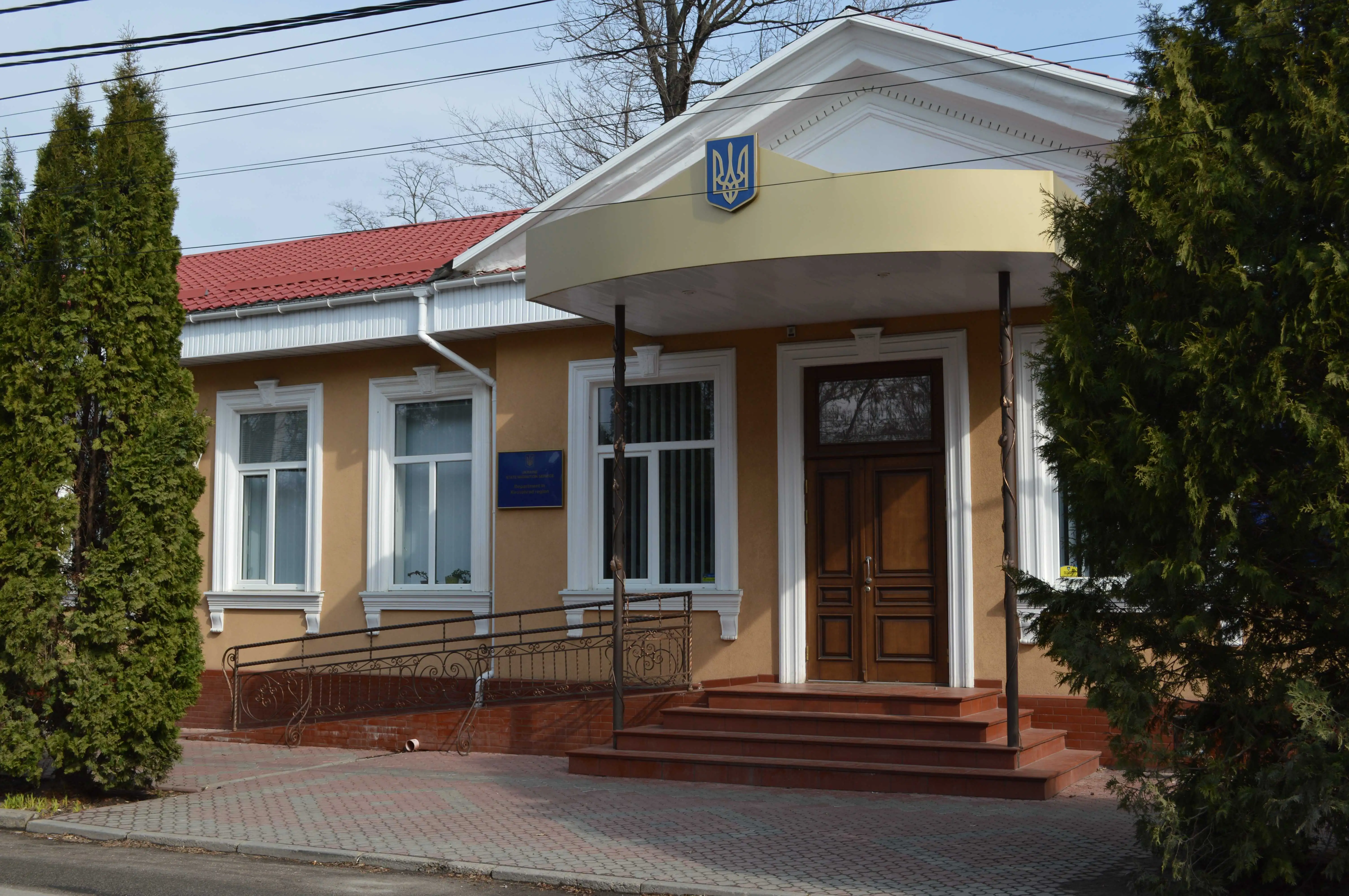 На Кіровоградщині міграційна служба відновлює свою роботу за постійним графіком фото 1