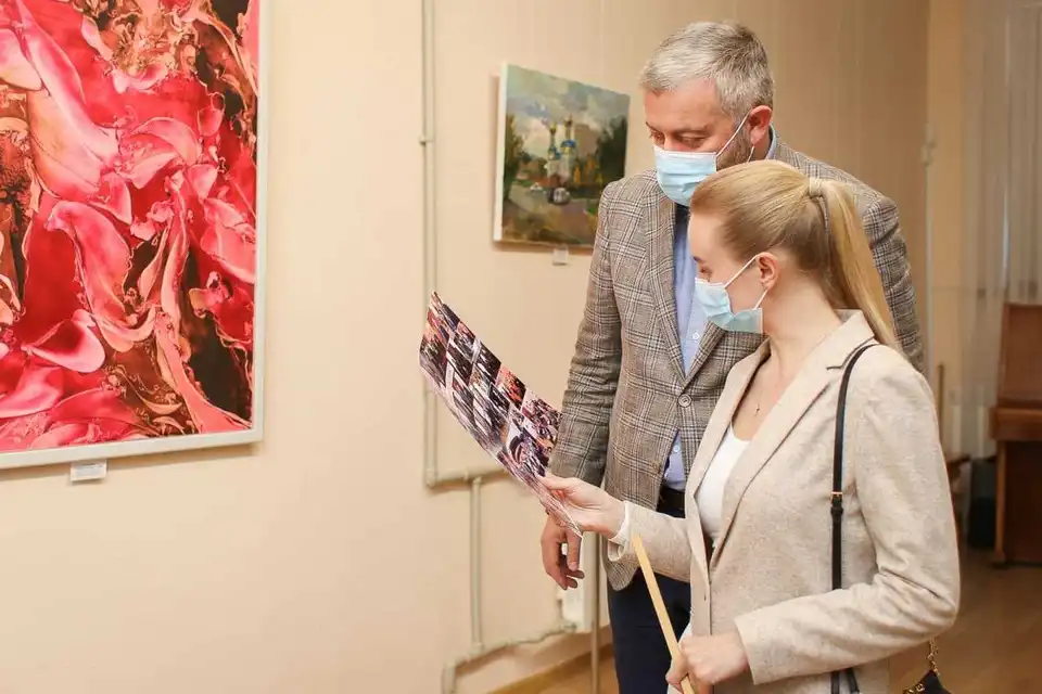 Екс-очільник Кіровоградщини придбав картину, щоб передати майбутньому Мистецькому арсеналу