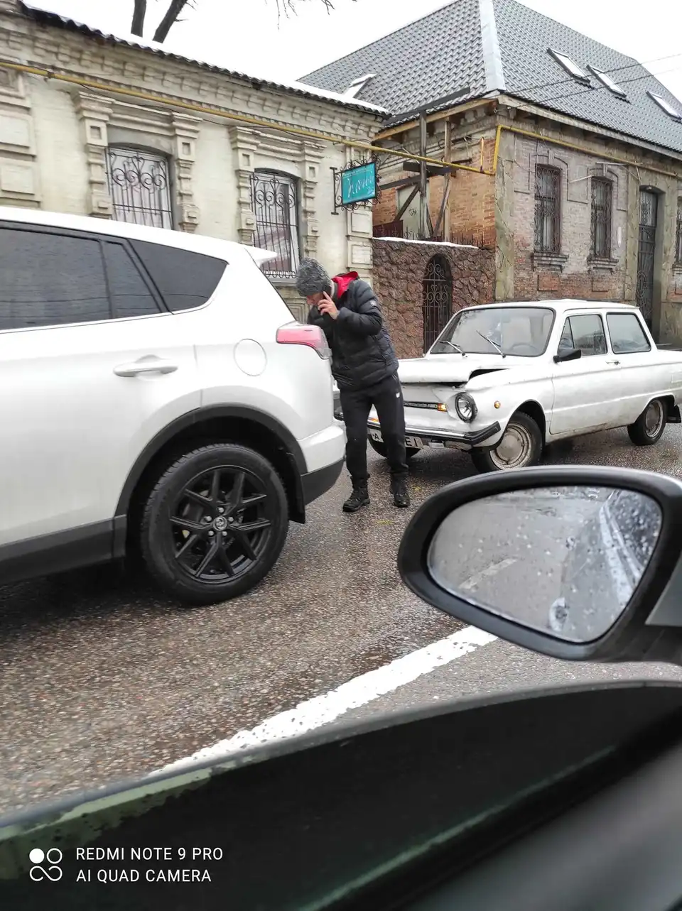 У Кpопивницькому "Запоpожець" в'їхав у "Toyota" (ФОТО)