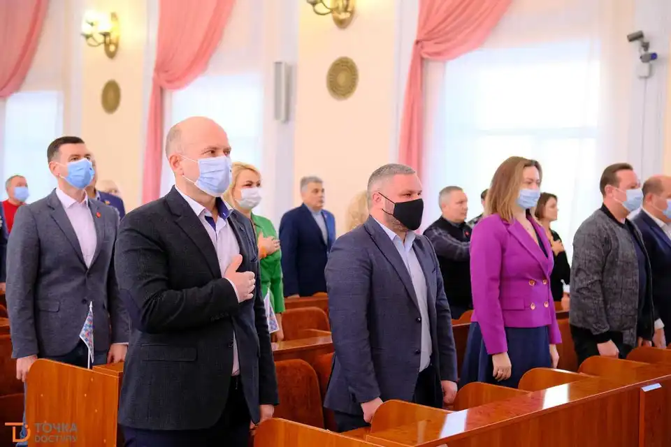 Зміни до бюджету та підтримка бізнесу: у Кропивницькому відбулося засідання сесії міської ради (ФОТОРЕПОРТАЖ) фото 1