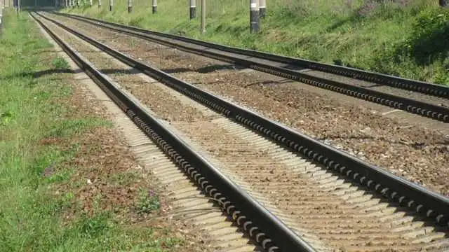 На вокзалі Кіровоградщини потяг збив дівчину, відкрито провадження (ФОТО)