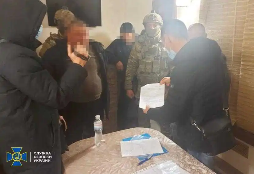 На Кіровоградщині затримали чоловіків, які "вибивали" гроші з місцевого фермера (ФОТО) фото 1
