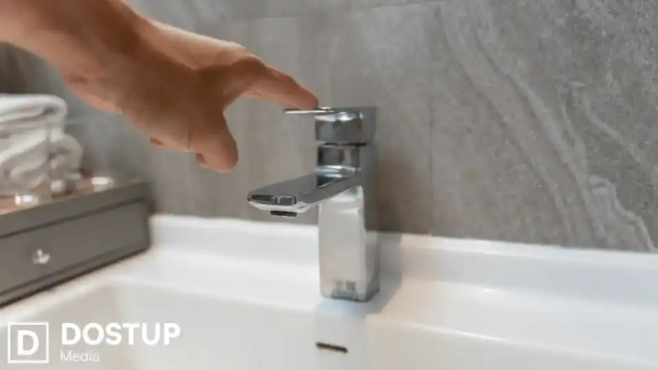Кран водопостачання
