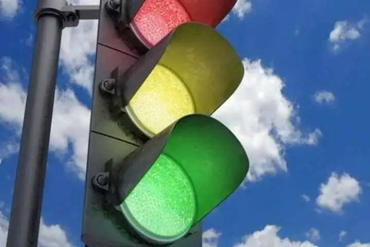 На кількох вулицях Кропивницького встановлять нові світлофори