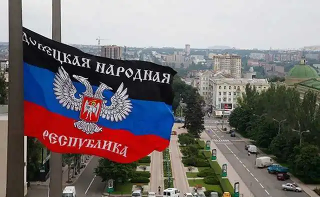 Бойовики отримали зарплату: один підірвав себе гранатою, інший сокирою побив командира фото 1