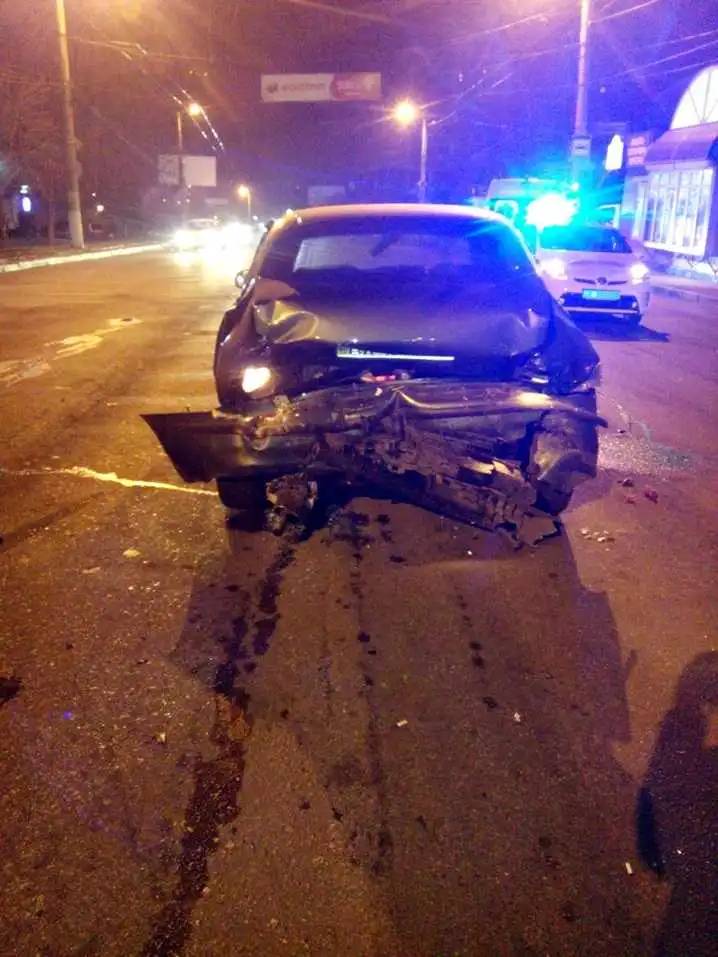 У Кіровограді біля ДОСААФу сталася ДТП (ФОТО) фото 3