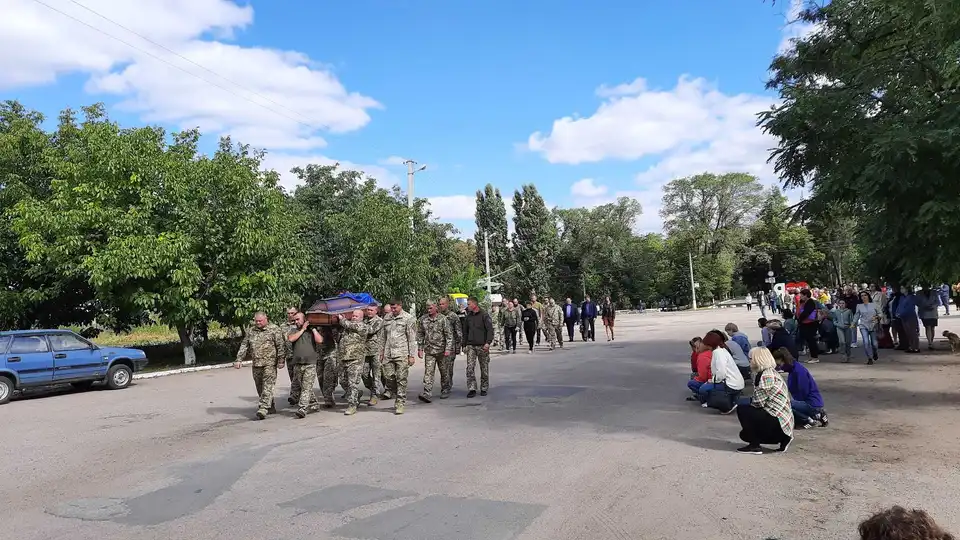 У двох громадах на Кіровоградщині попрощалися із військовими (ФОТО)