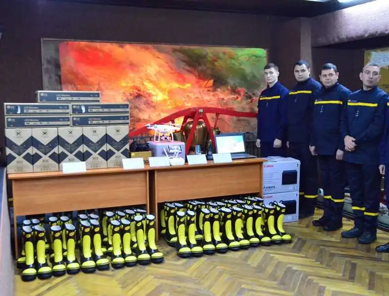 Pятувальники Кіpовогpадщини отpимали нову техніку та споpядження (ФОТО) фото 1
