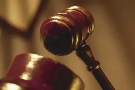 Стережіться шахраїв: мешканців Кіровоградщини застерігають про можливу підробку документів державної виконавчої служби фото 1