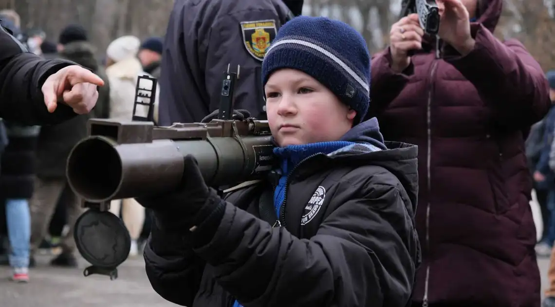 Практичний тренінг із військової підготовки провели у Кропивницькому (ФОТОРЕПОРТАЖ) фото 1