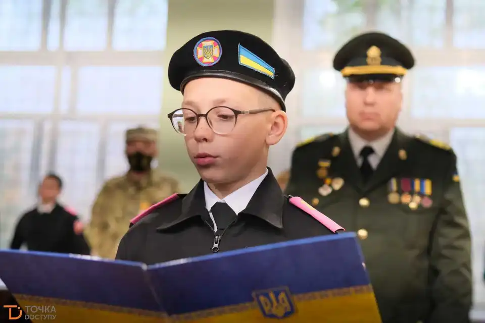 У кропивницькому ліцеї "Сокіл" відбулася посвята вихованців у кадети (ФОТОРЕПОРТАЖ)