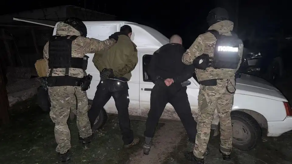Крали з агропідприємств добрива та гербіциди: на Кіровоградщині підозрюють шістьох чоловіків