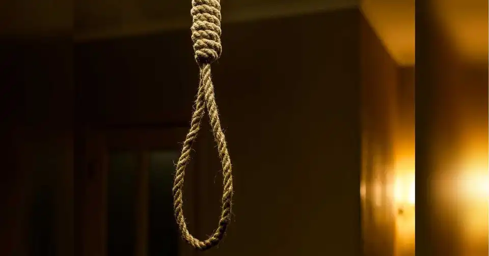 У громаді на Кіровоградщині знайшли повішеною школярку