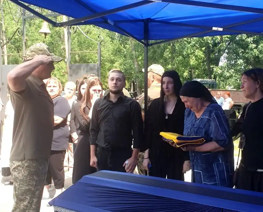Попрощалися з військовими в Кропивницькому