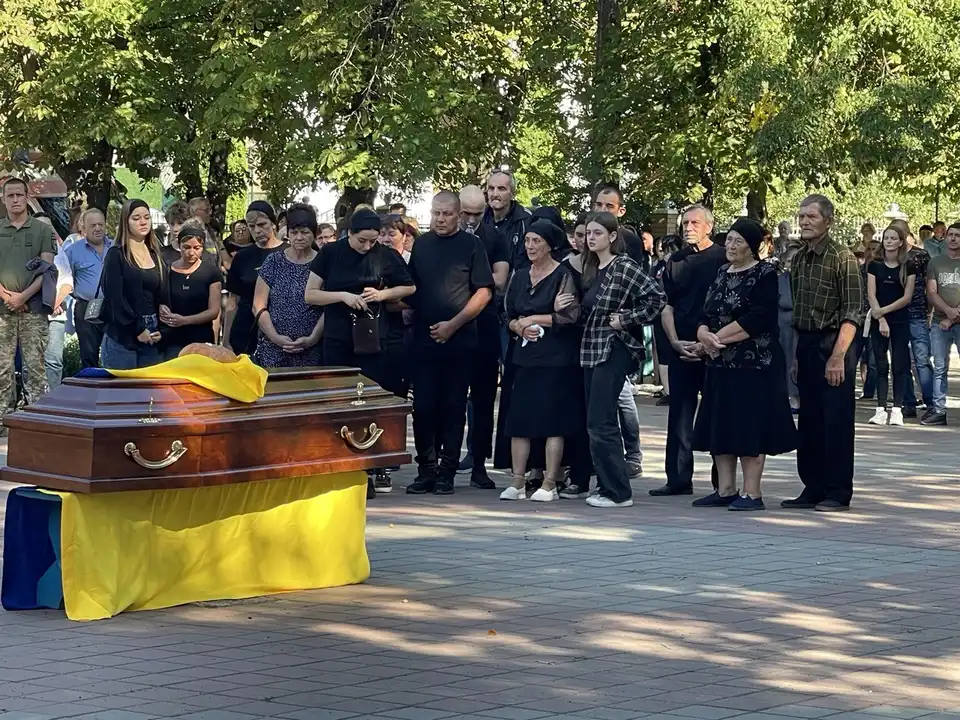 прощання з військовим
