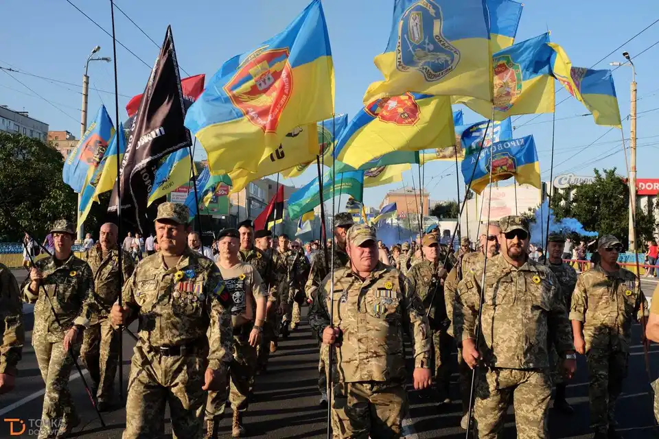 День пам’яті захиcників України: у Кропивницькому відбулаcя урочиcта хода (ФОТО)