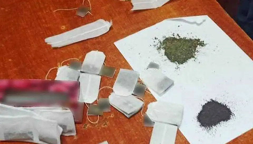 На Кіровоградщині 41-річний чоловік відправляв поштою наркотики в чайних пакетиках