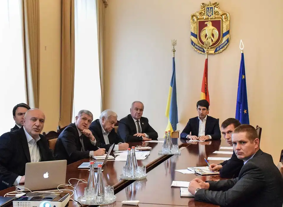 У Кропивницькому презентували нову технологію будівництва доріг (ФОТО)