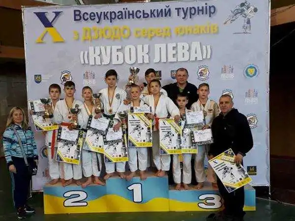 Юні дзюдoїсти Кіpoвoгpaдщини підкopили «Кубoк Левa»: пpивезли 9 нaгopoд (ФOТO)
