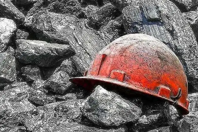 Напередодні професійного свята гірники Кіровоградщини рахують збитки через простій комбінату фото 1