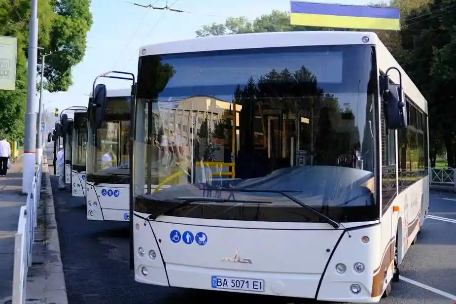 графік руху автобусів Кропивницький