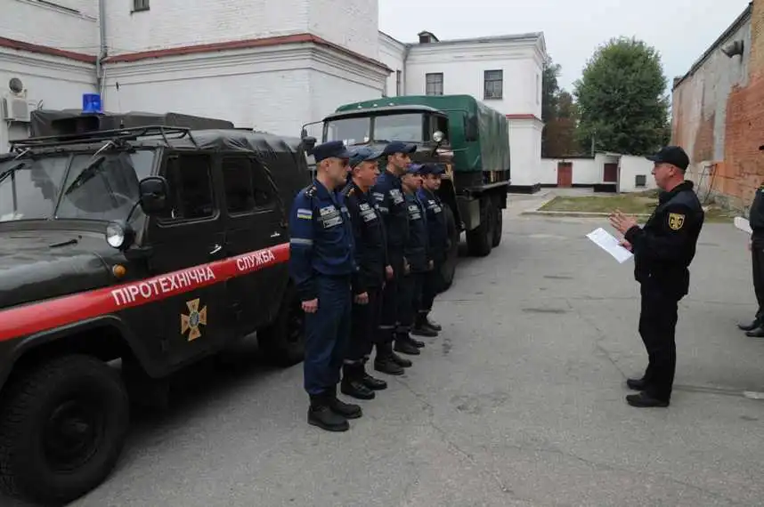 Кропивницькі піротехніки відправилися ліквідовувати наслідки вибуху біля Ічні