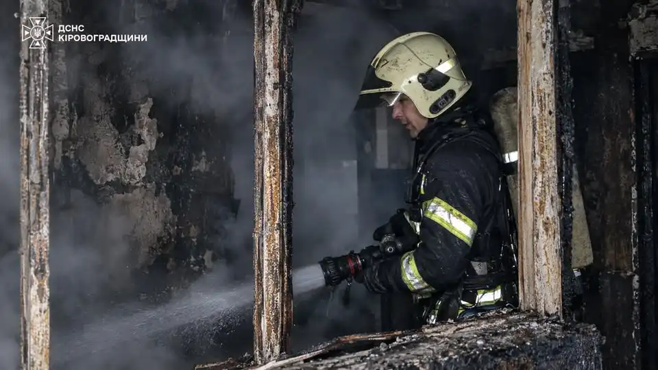 Під час пожежі у бединку в Світловодську загинула жінка