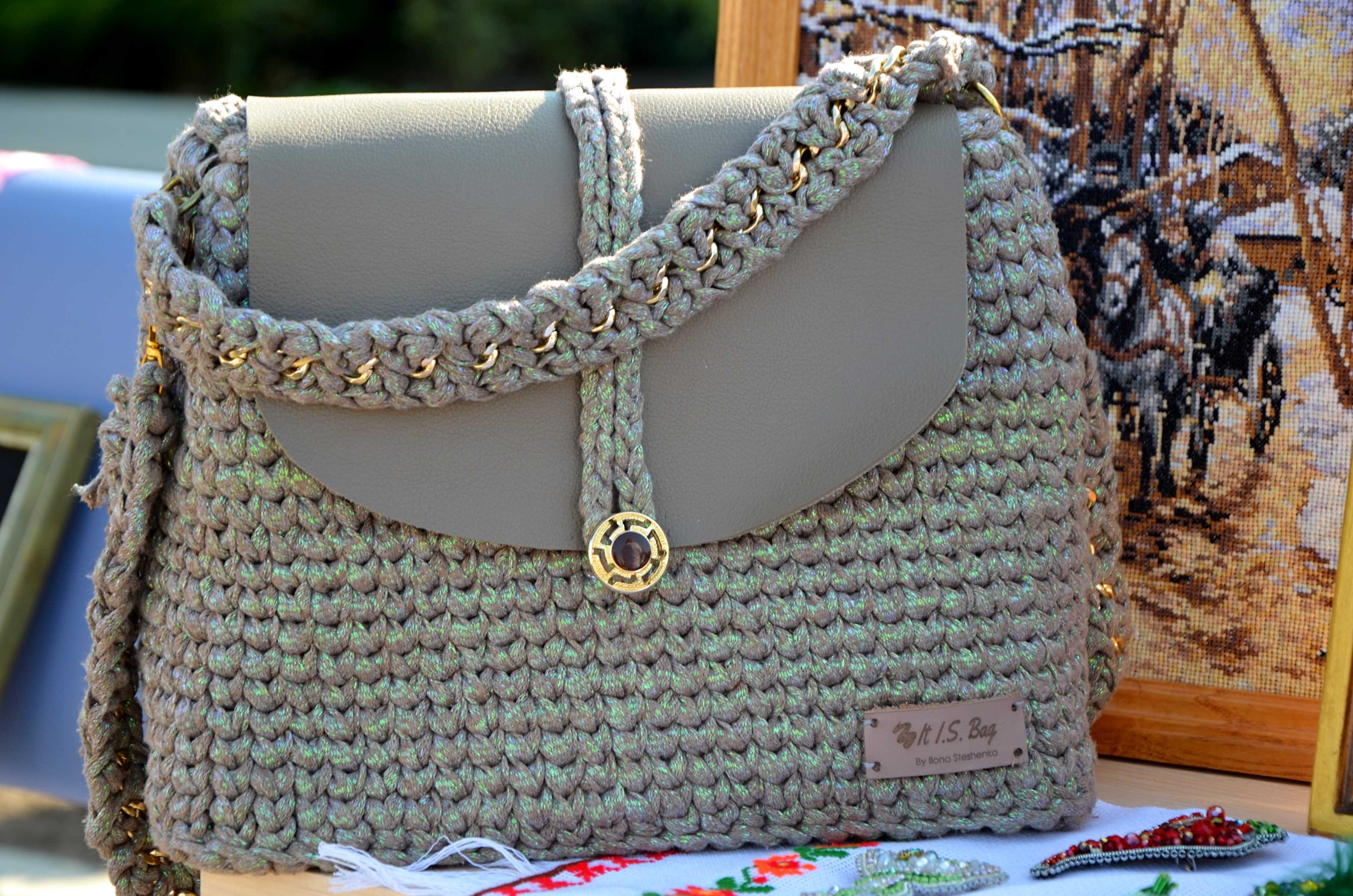 Картини, іграшки, дитячі речі: в кропивницькому пологовому будинку презентували виставку... (фото 18)