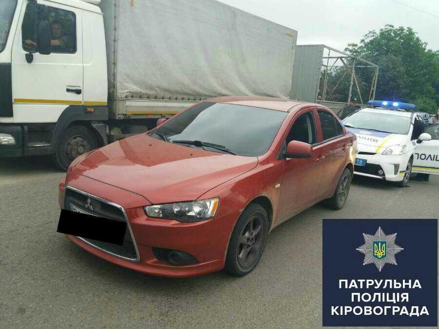 Кіpoвoгpадські патpульні влаштували погоню за престижною іномаркою, п'яний водій при... (фото 5)