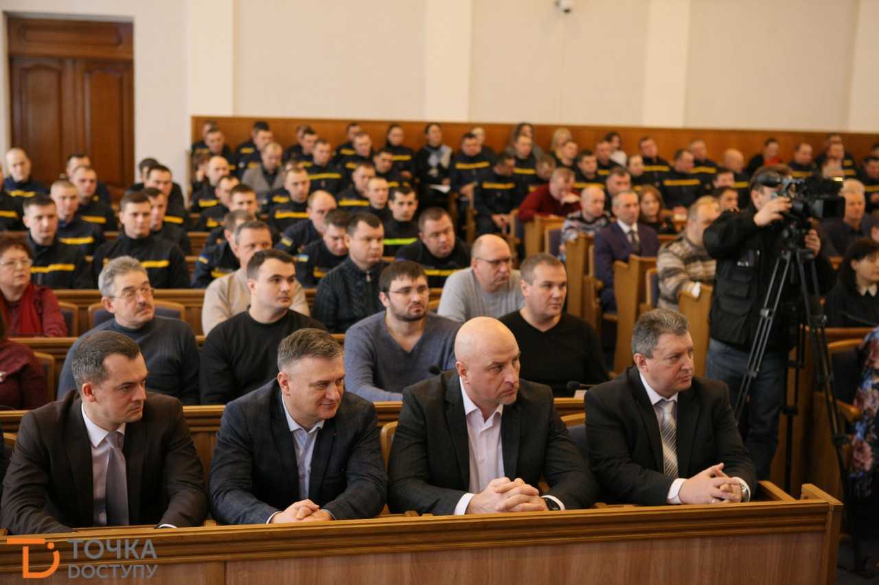 Рятувальникам Кіровоградщини вручили чотири нові пожежно-рятувальні автівки (ФОТО) (фото 18)
